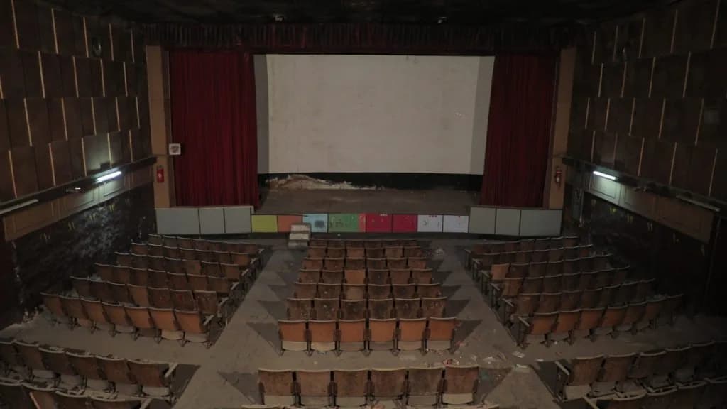 About the Abandoned Fasa Cinema project image 2