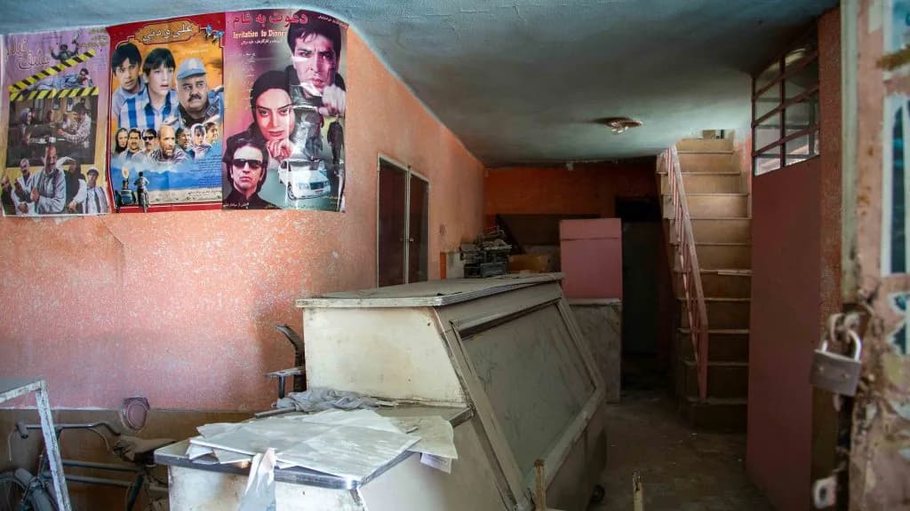 About the Abandoned Fasa Cinema project image 6